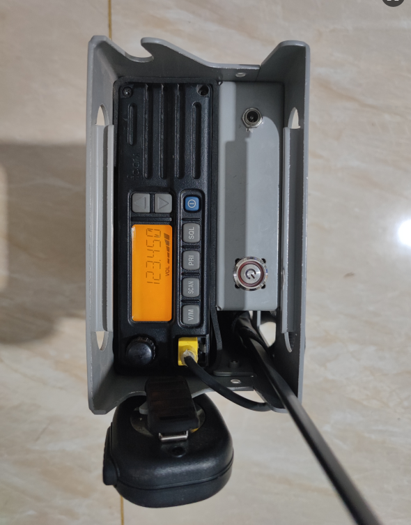 ICOM 120H 爱可慕IC-A120H 大功率便携航空电台